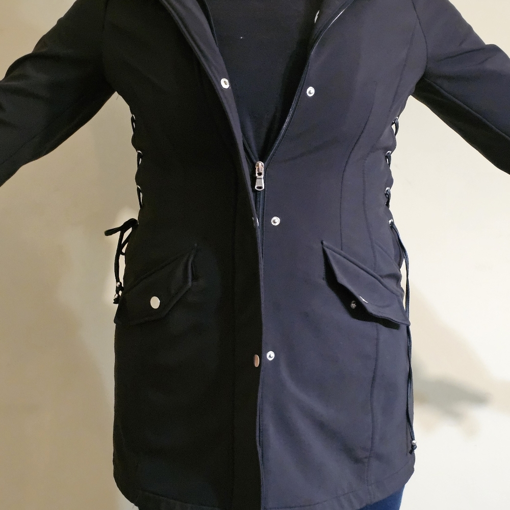 Black coat - Picture 2 of 9